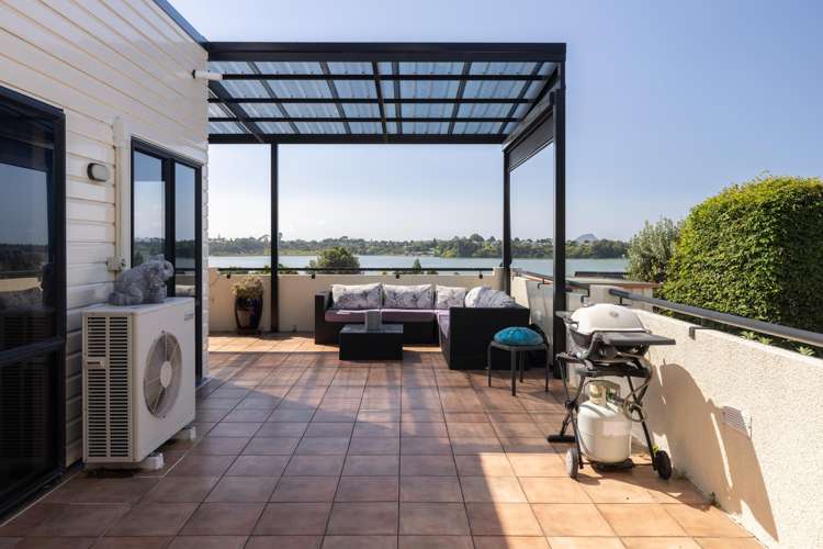 8 Lorrigan Way Welcome Bay_22