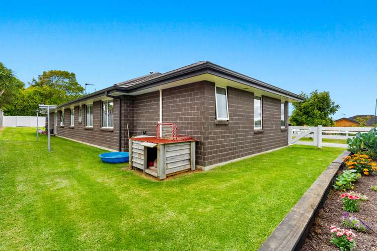 2 Pamela Christine Road Patumahoe_30