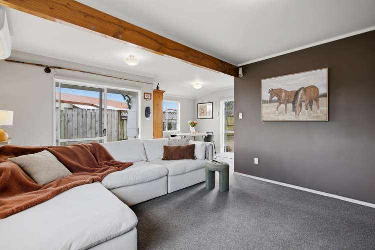 8 Tom Muir Drive_3