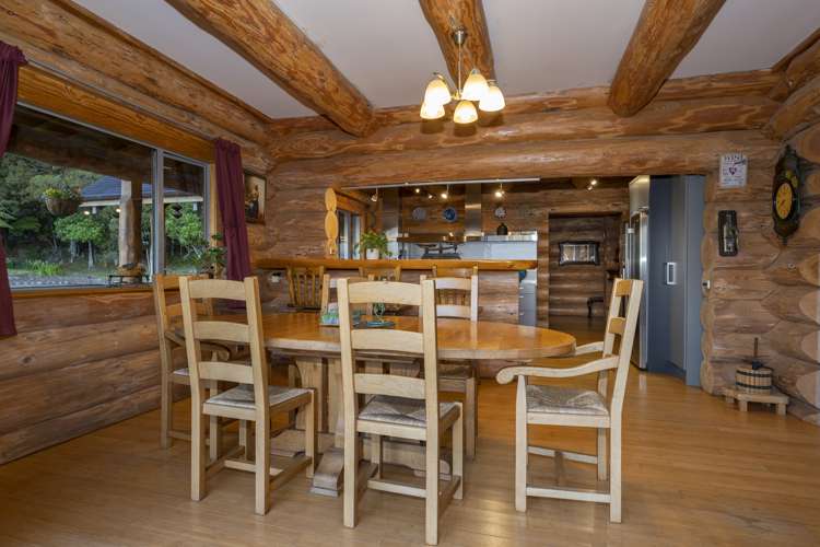 847 West Coast Road Oratia_10