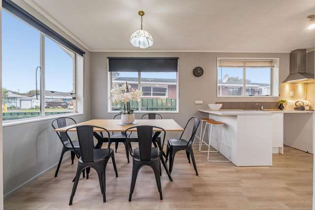 77 Pasadena Crescent Totara Park_4