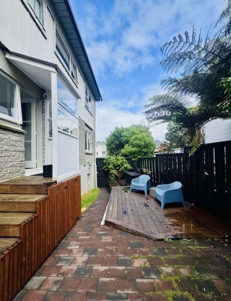 1/3 Hubert Henderson Place Remuera_15