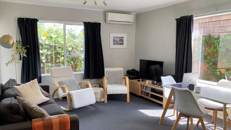1/203 Galloway Street Hamilton East_2