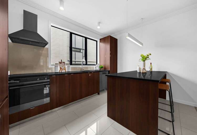 84 Norwood Drive Flat Bush_1