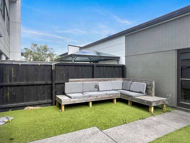 42 Tippet Crescent Wigram_16