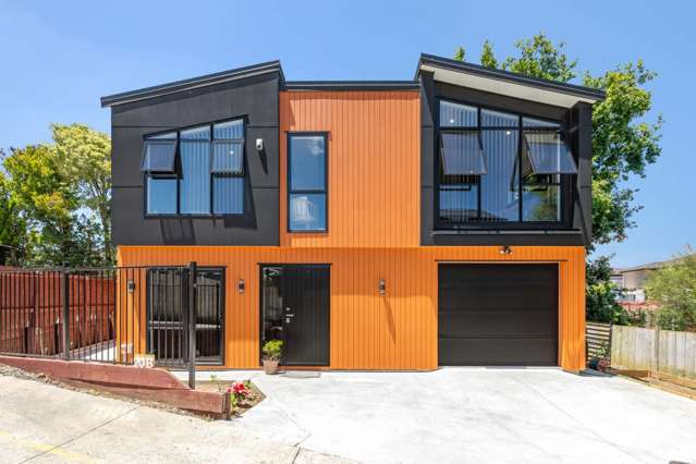 Stylish & Spacious in Papatoetoe - Almost New Family Home!