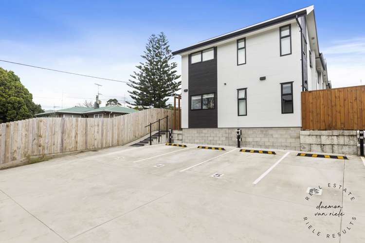 4/17 Lowtherhurst Road Massey_6