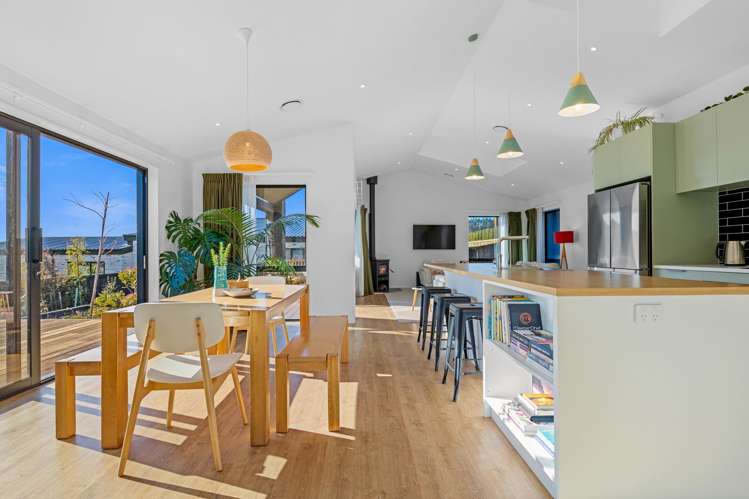 14 Carex Rise Cracroft_8