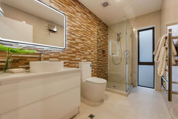 219B & 1/219B Murphys Road Flat Bush_22