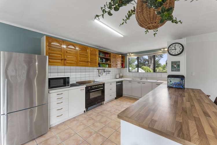 61 Twin Lakes Road Te Marua_9