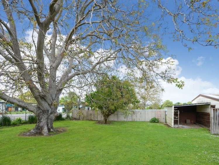 1036 Hood Street Mayfair_13