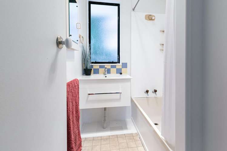 9 Rawson Street Tawa_7