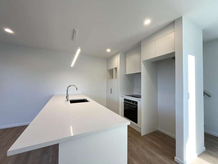 6/83 Edinburgh Street 10222_1