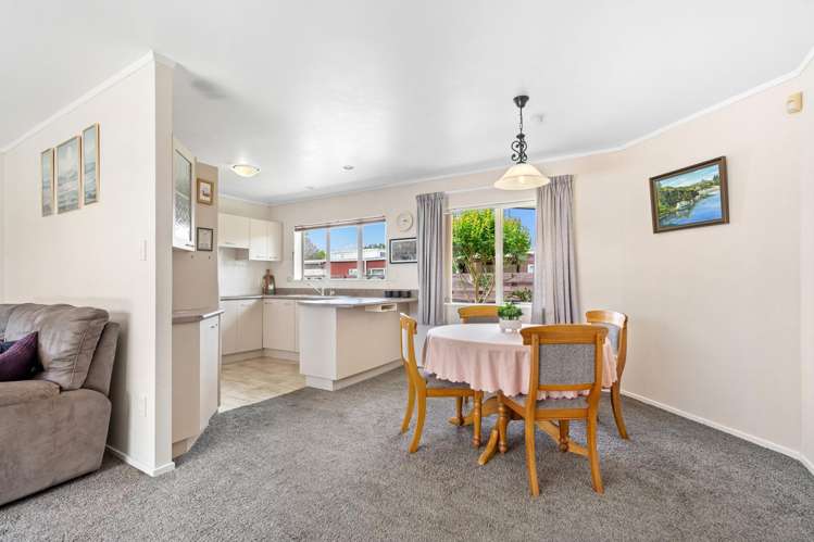 3/6 Lilian Street Kamo_6