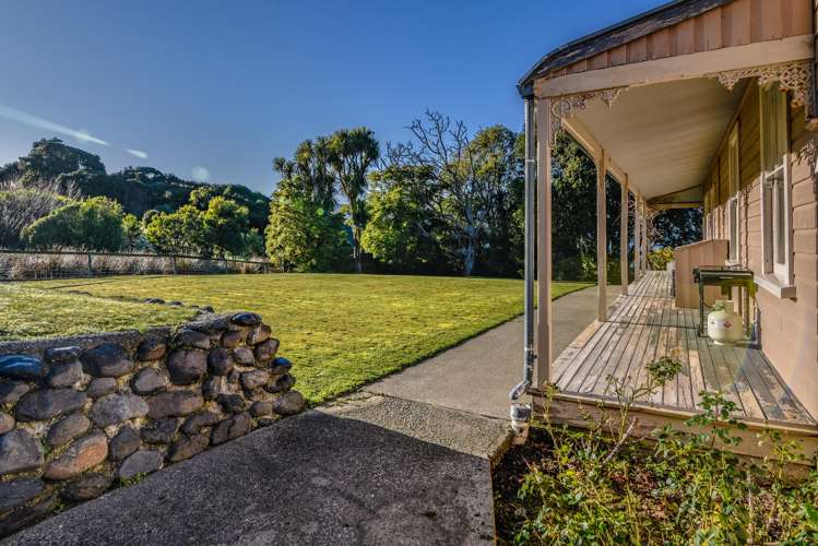 24 Cemetery Road Wainui_24