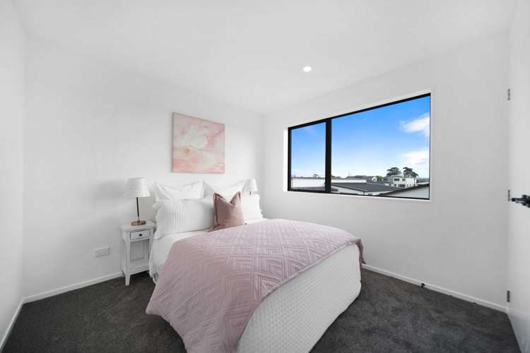 9 Korowhiti Road Clarks Beach_21