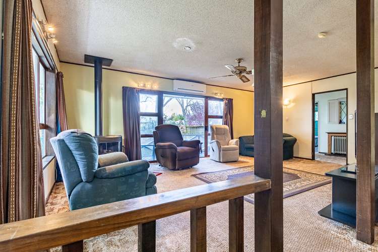 1 Sheridan Crescent Leamington_7