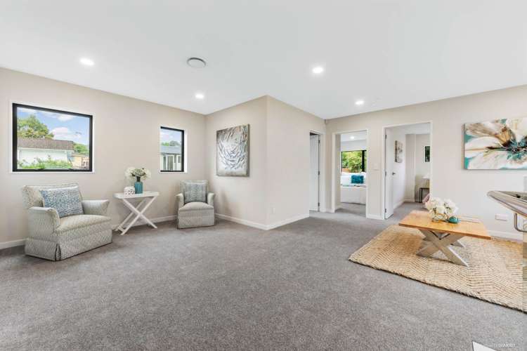7 Han Court Glen Eden_8