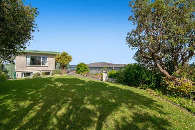 23 Roberts Road Matakatia_3