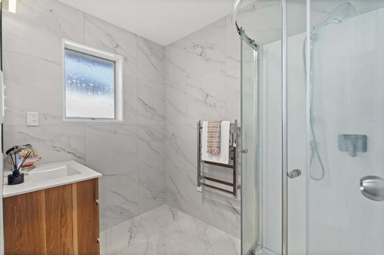 1/27 Shanaway Rise Hillcrest_12
