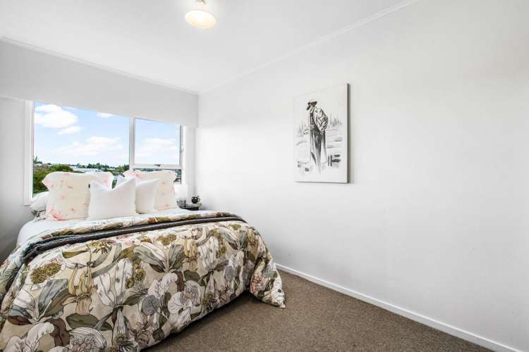 7/22 Fowlds Avenue 1781_7