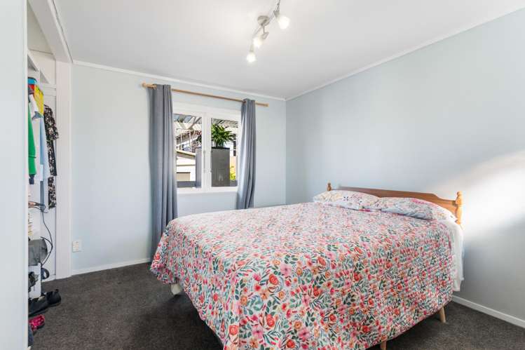 75 Wainui Avenue Point Chevalier_11