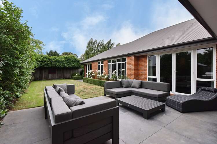 17 Springbrook Lane Northwood_18