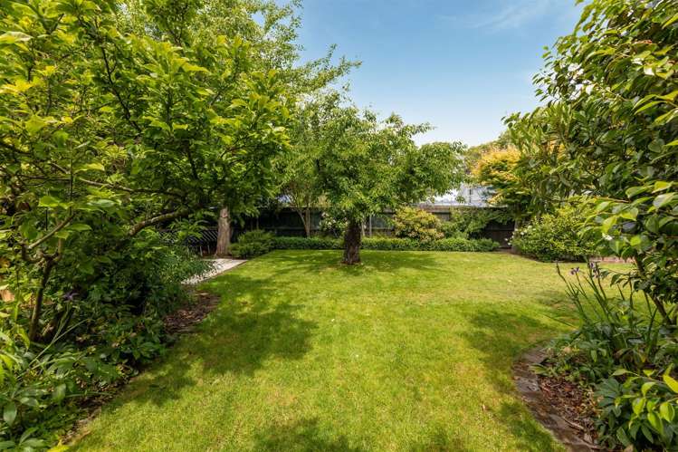 42 Massey Crescent Saint Albans_22