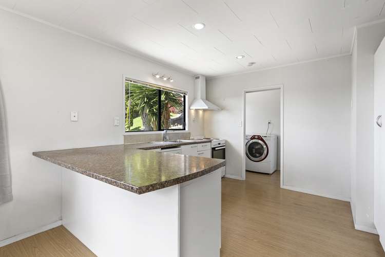 1/19 Exeter Place Unsworth Heights_12