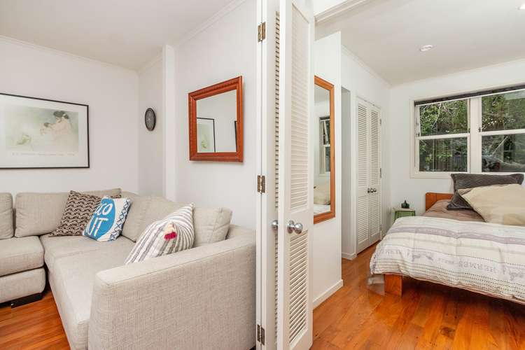 2/1 Saratoga Avenue Herne Bay_12