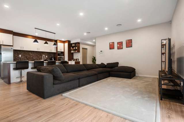 Modern  Spacious Home with Extra Parking