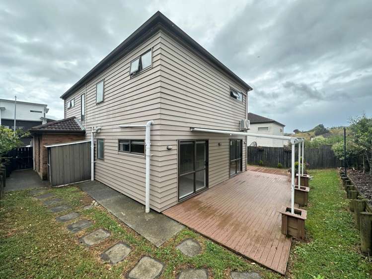 39 Terrasini Drive Flat Bush_3