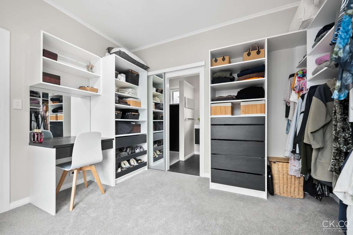 465 Stokes Valley Road_3