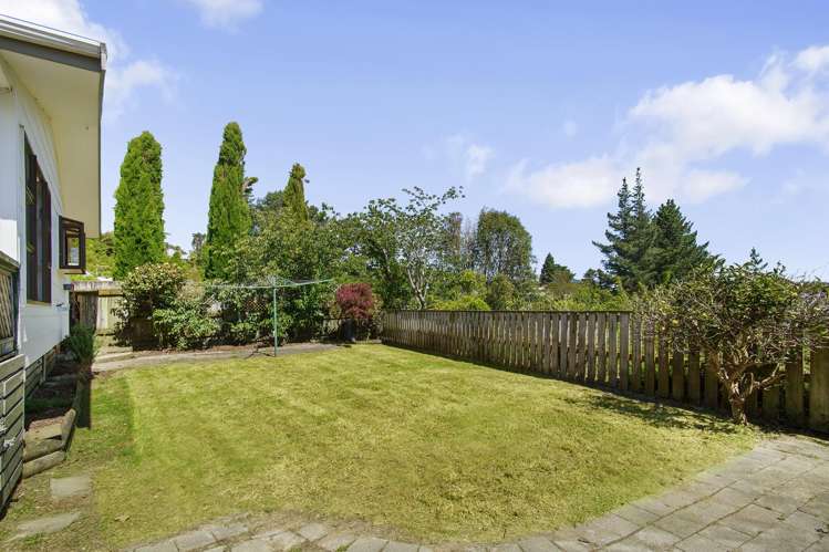 2/13 McManaway Grove Stokes Valley_16