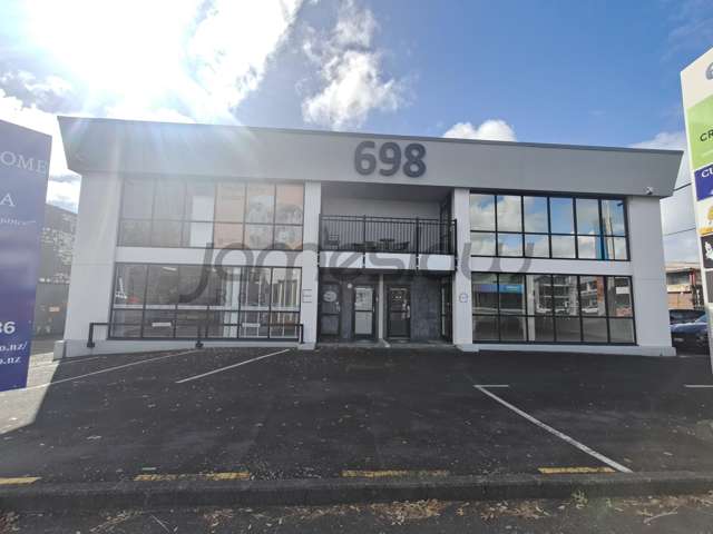131m² Great South Rd Streetfront Showroom