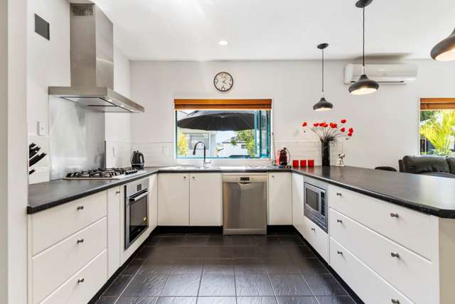 8 Taroka Close Pinehill_4