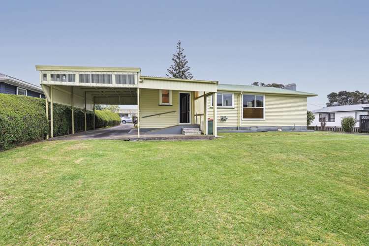 82 Strange Street Waitara_1