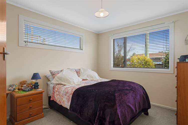 3/22 Holly Road Saint Albans_6