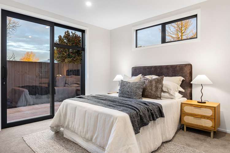1 & 2/14 Grange Street Hillsborough_5