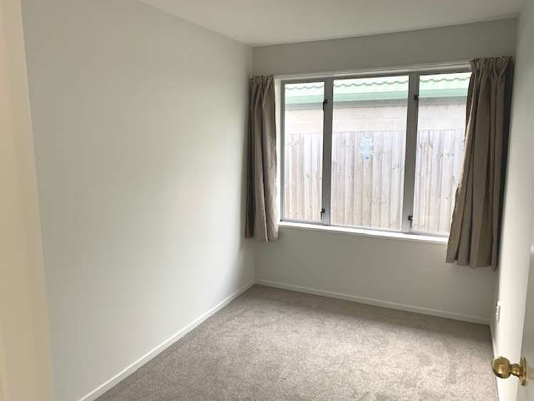 76 Disraeli Street 1380_5
