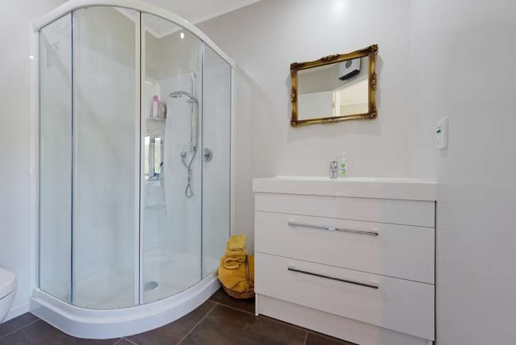 174 Makara Road Makara_18