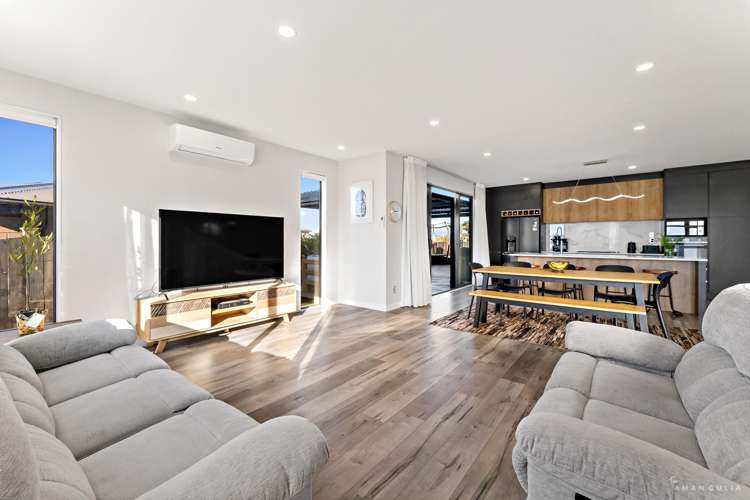12A Crows Road_2