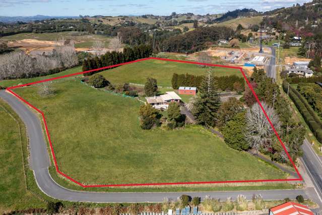 Community stalwart’s Te Puna property for sale