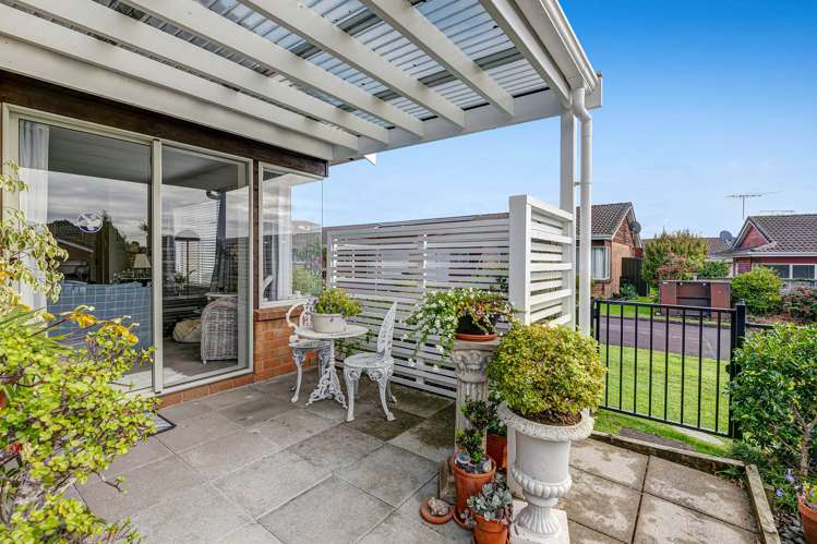 45 The Grove Red Beach_11