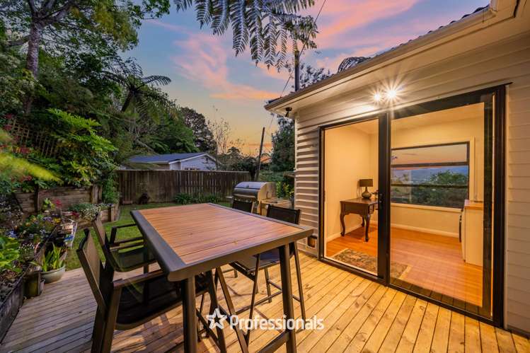 24 Miromiro Road Normandale_19