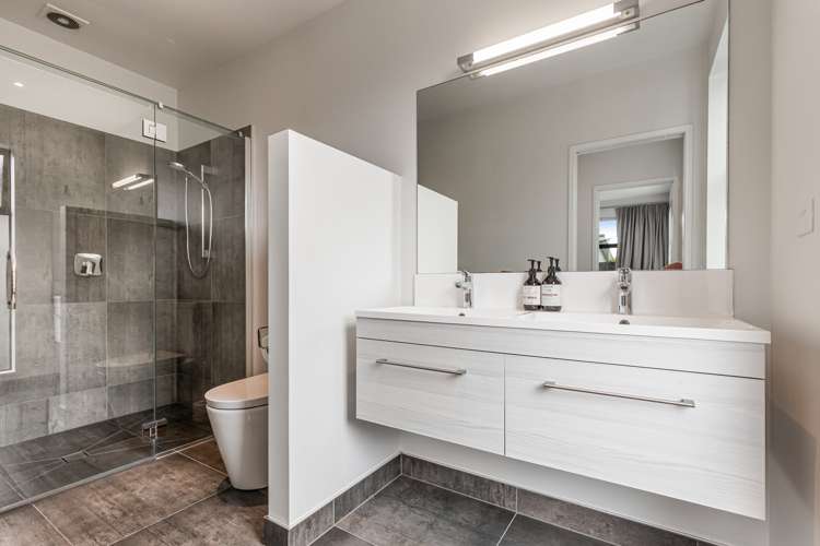 96 Harris Drive Silverdale_15