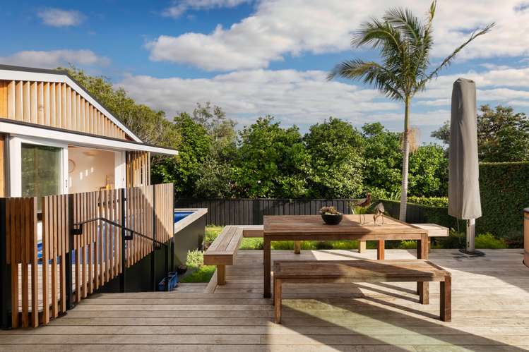 15 Challinor Crescent Mount Albert_10