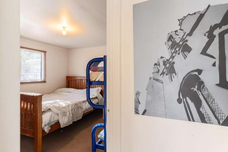15 Huxley Place Twizel_13