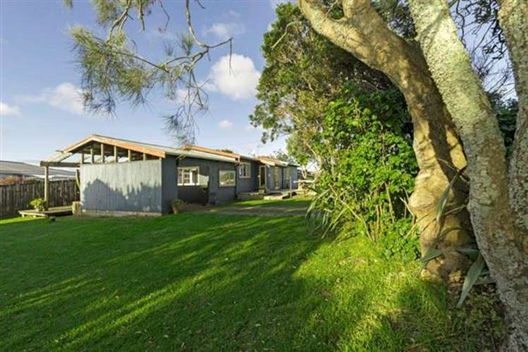 5 Coster Road Muriwai_18