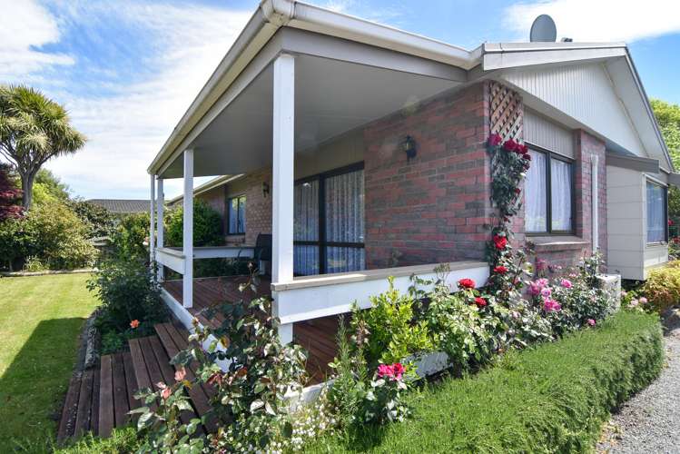 12 Deller Drive Carterton_17